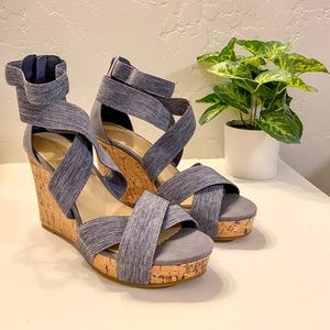 Size 10 Attention wedges